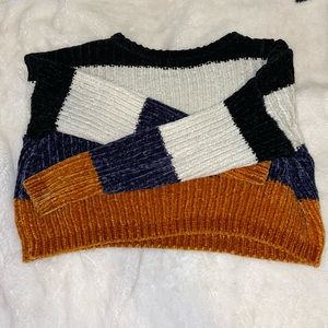 Size : XS Pacsun Cropped Sweater